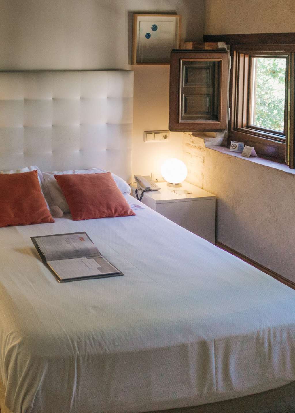 Gar Anat Boutique Hotel Review: a Literary Hotel in Granada