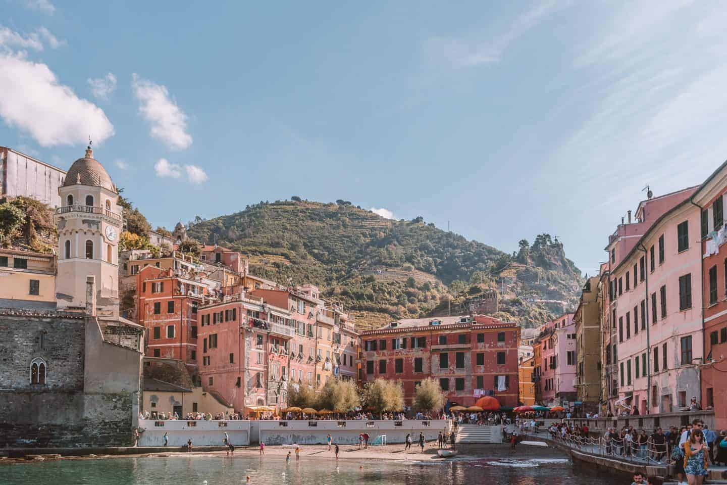 What to Do on a Day Trip to Cinque Terre from Florence #whatshotblog