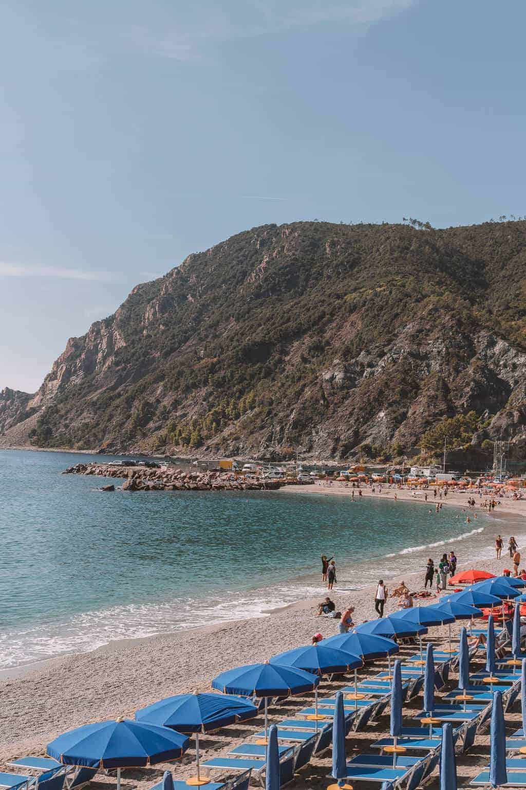 What to Do on a Day Trip to Cinque Terre from Florence #whatshotblog