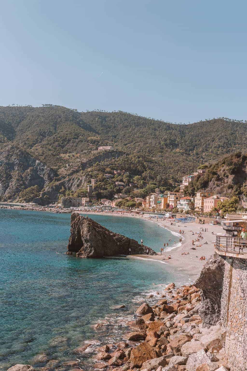 What to Do on a Day Trip to Cinque Terre from Florence #whatshotblog