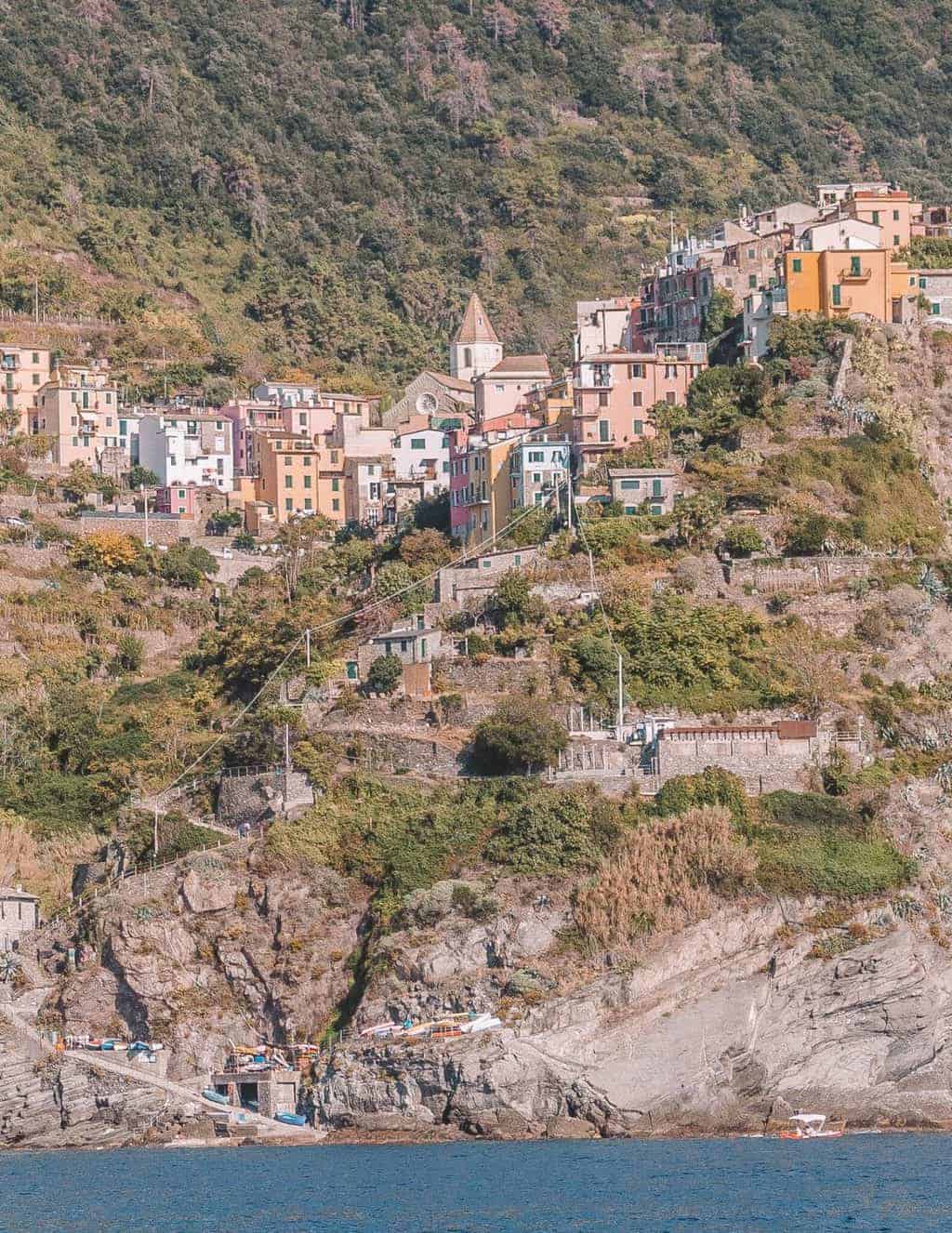 What to Do on a Day Trip to Cinque Terre from Florence #whatshotblog
