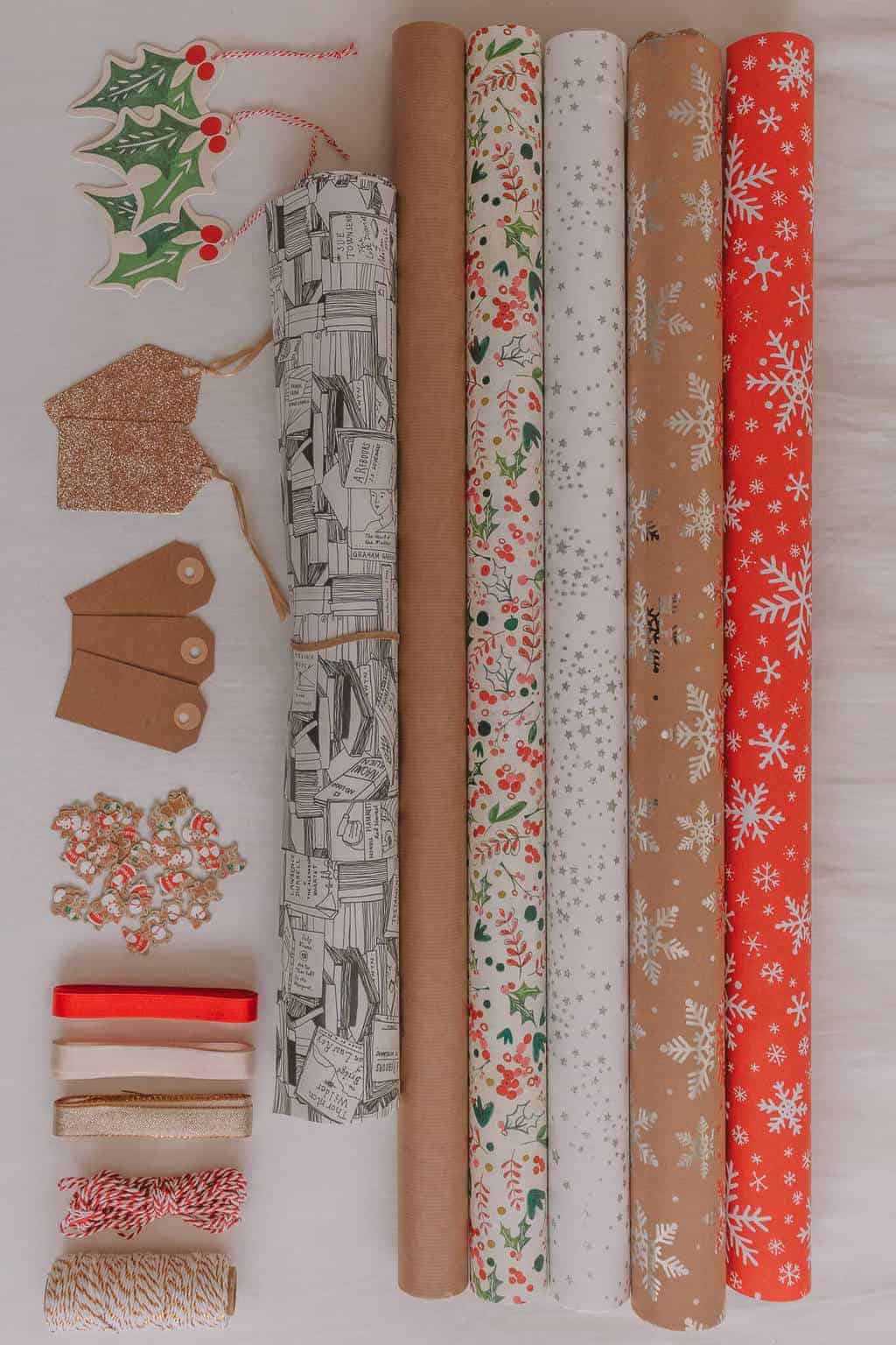 Easy Christmas Gift Wrapping Tutorial with Fresh Flowers