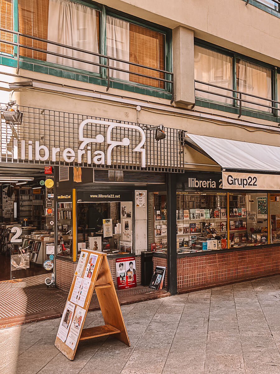 Llibreria 22 in Girona
