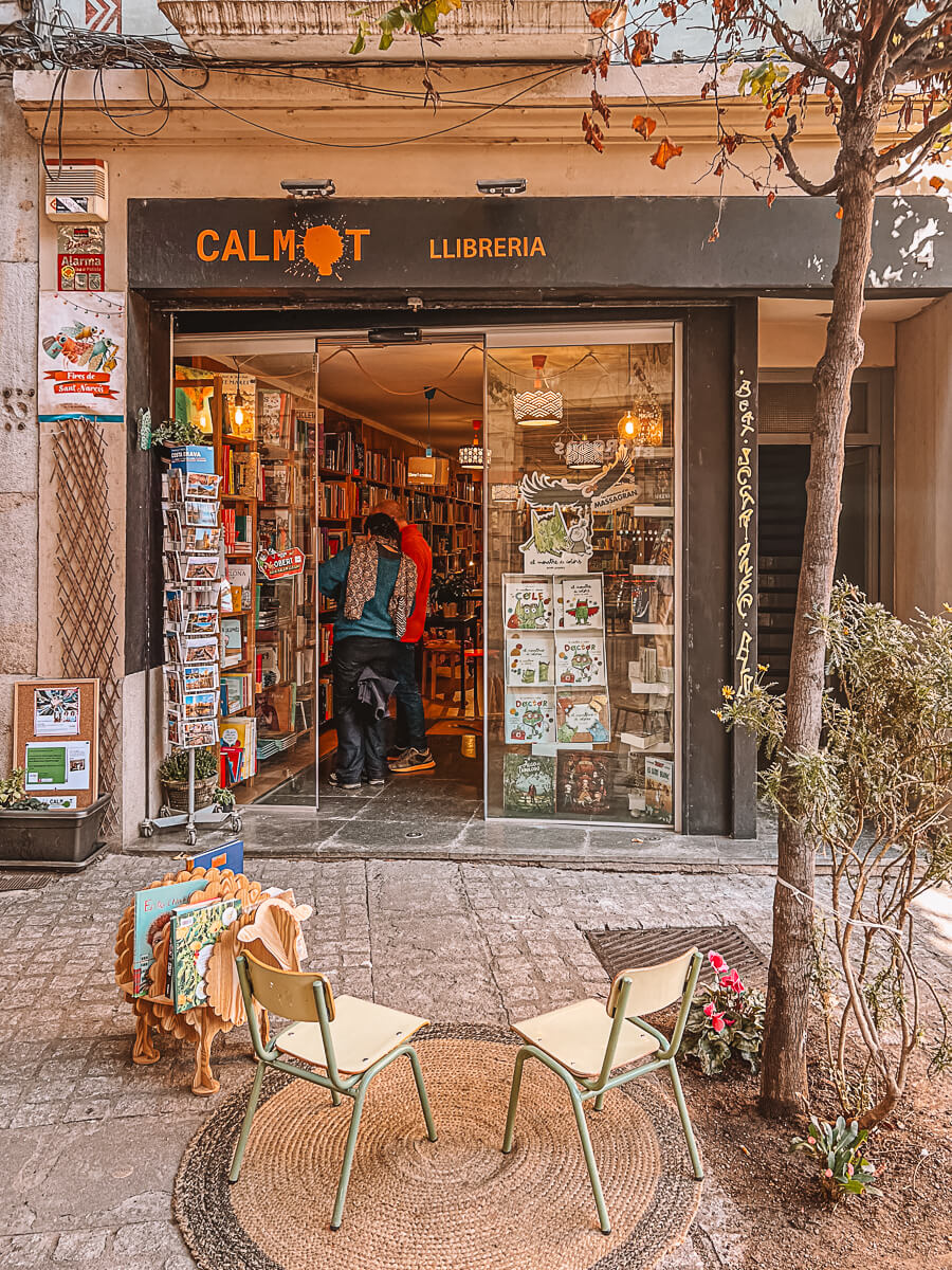 Llibreria CALMOT a general bookshop in Girona