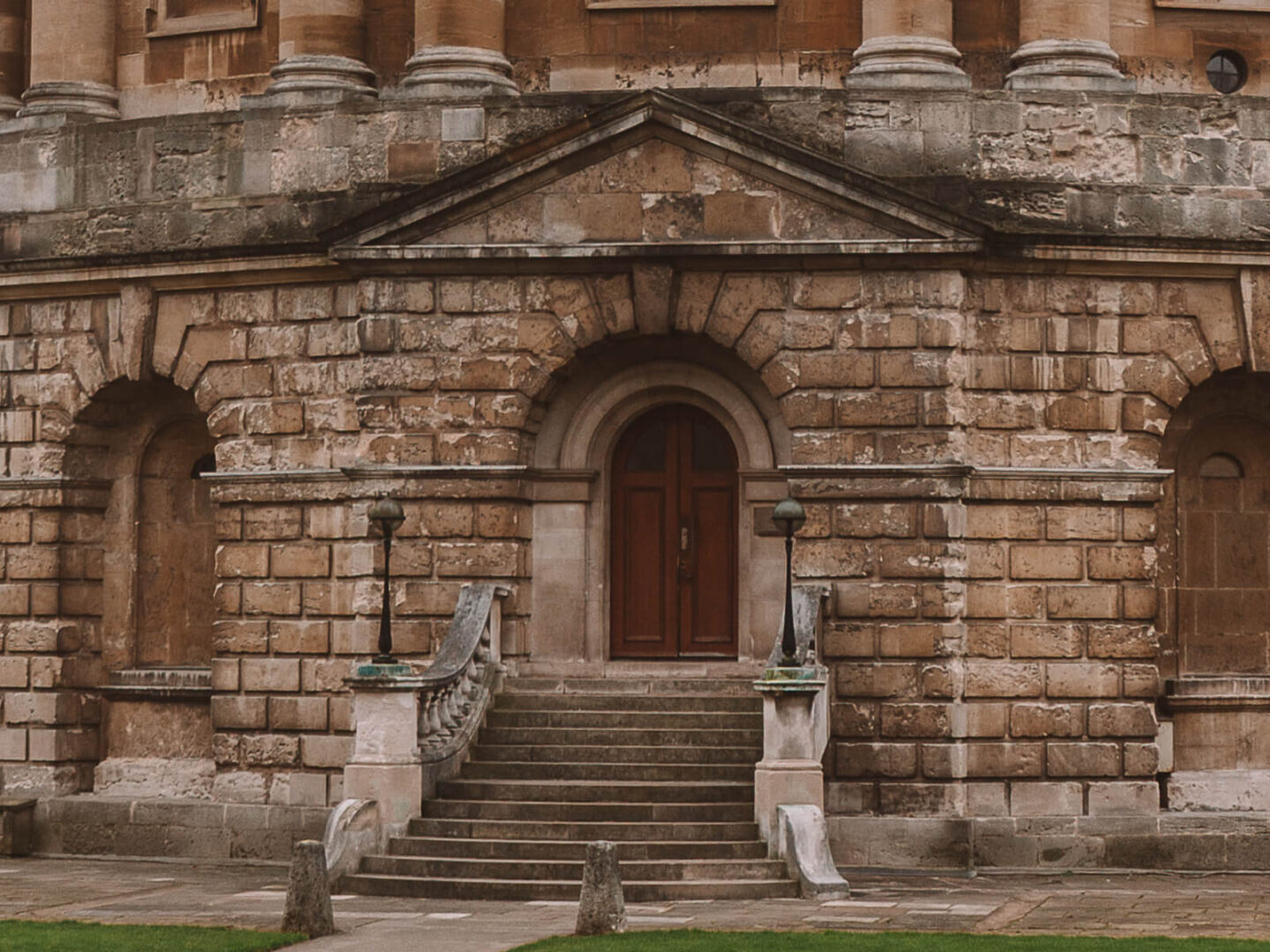 Back door to the Radcliffe Camera which is used in the Wonka film